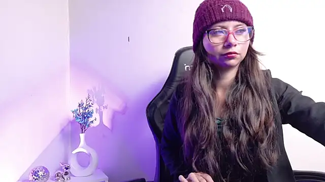 Mei hells online show from April 21, 2026, 1:07 am