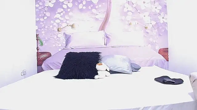 Snapshot of aixa_06 chatting on February 13, 2026, 7:47 pm aixa 06 online show from February 13, 2026, 7:47 pm