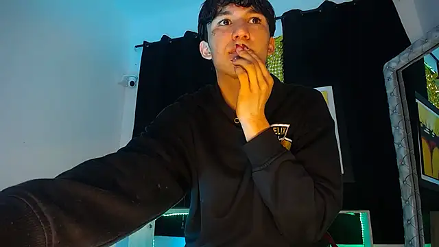 jullian ricci online show from March 28, 2026, 8:54 pm