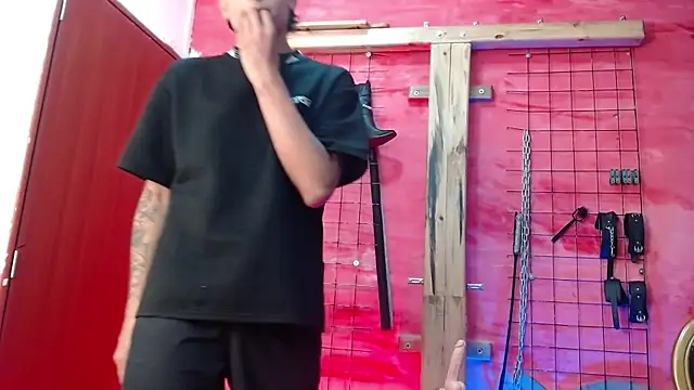 Zoe Ferrer7 online show from April 23, 2026, 8:54 pm