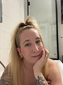 Ninimaus online show from April 12, 2026, 6:44 pm