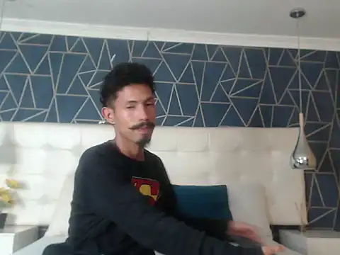 Snapshot of NoaahTylor chatting on February 14, 2026, 6:41 pm NoaahTylor online show from February 14, 2026, 6:41 pm