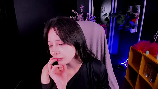 Snapshot of May_Ling chatting on July 11, 2026, 10:59 am May Ling online show from July 11, 2026, 10:59 am