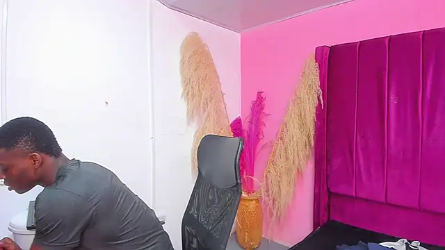 pipeking020 online show from April 3, 2026, 1:56 am