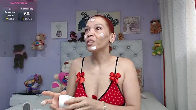 Dayana Smithh online show from March 4, 2026, 7:10 pm