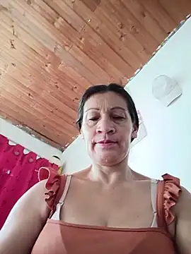 Layla Zaid online show from June 3, 2026, 2:07 pm