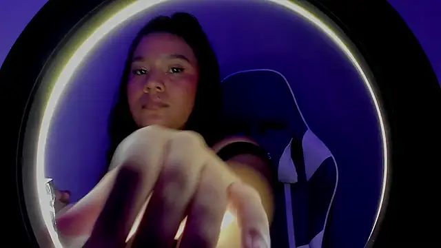 ZoeParcker online show from February 17, 2026, 1:30 pm