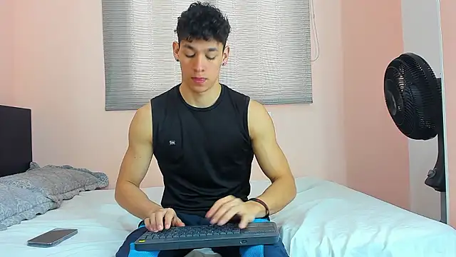 Muscle  Myke online show from February 24, 2026, 12:39 pm