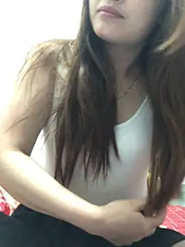 newbaby1 online show from February 12, 2026, 2:06 pm