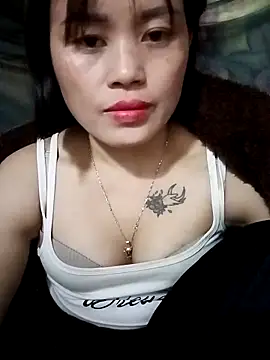 luna-rosax online show from February 25, 2026, 3:01 pm