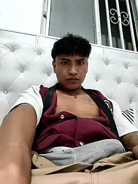 Emadridr online show from March 4, 2026, 3:03 am