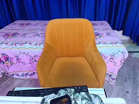 Snapshot of its-sarika01 chatting on May 10, 2026, 7:01 am its-sarika01 online show from May 10, 2026, 7:01 am