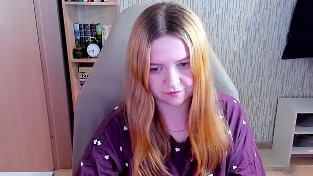 Snapshot of AnitaXVine chatting on February 13, 2026, 2:39 pm AnitaXVine online show from February 13, 2026, 2:39 pm