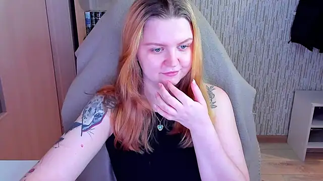 Snapshot of AnitaXVine chatting on February 24, 2026, 5:47 pm AnitaXVine online show from February 24, 2026, 5:47 pm