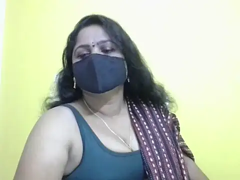 anu-reddyy online show from April 24, 2026, 11:01 am