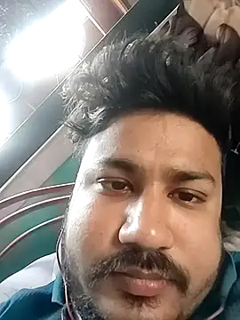 Snapshot of Desiyoungcouple15 chatting on February 21, 2026, 7:43 am Desiyoungcouple15 online show from February 21, 2026, 7:43 am