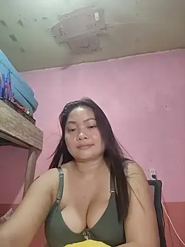 Snapshot of sweety_pie18 chatting on February 19, 2026, 11:56 pm sweety pie18 online show from February 19, 2026, 11:56 pm