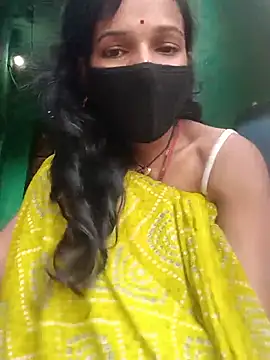 Snapshot of Desi_Couple_P chatting on June 22, 2026, 1:22 am Desi Couple P online show from June 22, 2026, 1:22 am