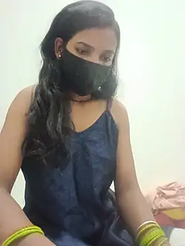 Snapshot of Desi_Couple_P chatting on August 2, 2026, 11:46 pm Desi Couple P online show from August 2, 2026, 11:46 pm