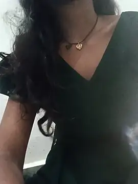 Snapshot of Desi_Couple_P chatting on July 31, 2026, 12:54 am Desi Couple P online show from July 31, 2026, 12:54 am