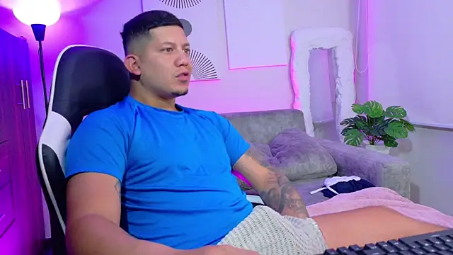  robertobaggioo online show from May 23, 2026, 12:26 pm