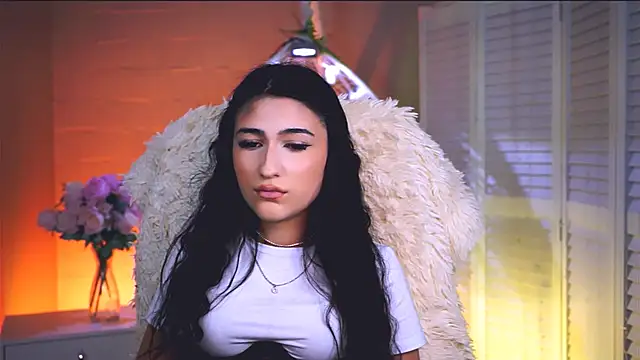 Snapshot of TerezaRobinson chatting on February 18, 2026, 11:17 am TerezaRobinson online show from February 18, 2026, 11:17 am