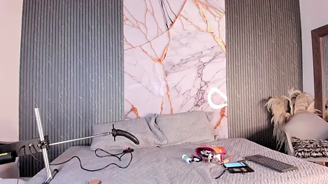 raven noctis  online show from February 26, 2026, 1:55 pm