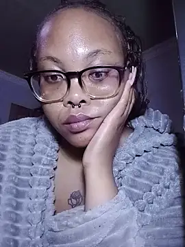 ShantelBootyBoobs online show from June 14, 2026, 5:25 pm