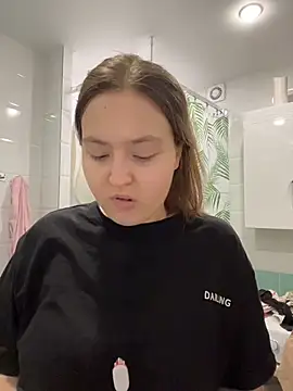 LixuryBaby online show from February 23, 2026, 8:04 am