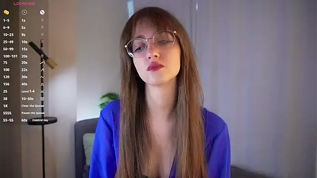 ClarineCasebolt online show from March 20, 2026, 3:07 am