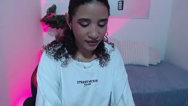 Alice Grinnerk online show from March 1, 2026, 2:06 pm