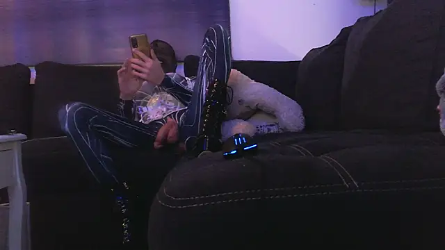 Snapshot of Faxe73 chatting on March 1, 2026, 11:43 am Faxe73 online show from March 1, 2026, 11:43 am