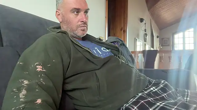 Snapshot of marcovik1 chatting on February 18, 2026, 2:24 pm marcovik1 online show from February 18, 2026, 2:24 pm