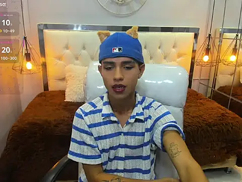 alexking 2 online show from February 12, 2026, 3:56 pm