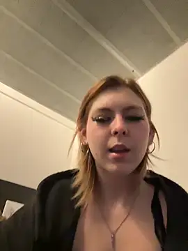 Milli-Kiss online show from April 12, 2026, 6:11 pm