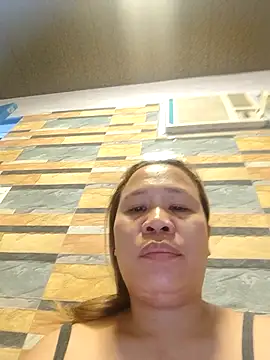 squirtshantal online show from March 2, 2026, 7:15 am