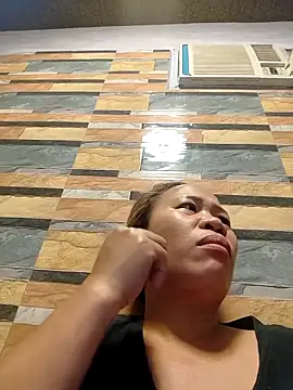 squirtshantal online show from February 27, 2026, 1:17 am