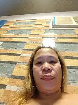 squirtshantal online show from February 21, 2026, 11:34 am