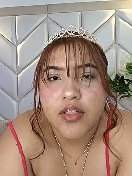 Snapshot of VanessaLanz chatting on June 4, 2026, 12:10 pm VanessaLanz online show from June 4, 2026, 12:10 pm