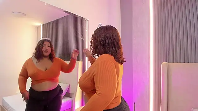 VanessaLanz online show from April 5, 2026, 12:45 pm