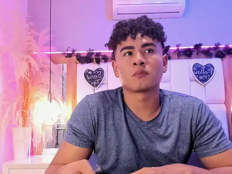 Snapshot of Bastixvontade chatting on February 23, 2026, 11:49 pm Bastixvontade online show from February 23, 2026, 11:49 pm