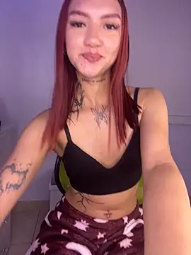 Snapshot of Babyy_blaze chatting on June 14, 2026, 8:04 am Babyy blaze online show from June 14, 2026, 8:04 am