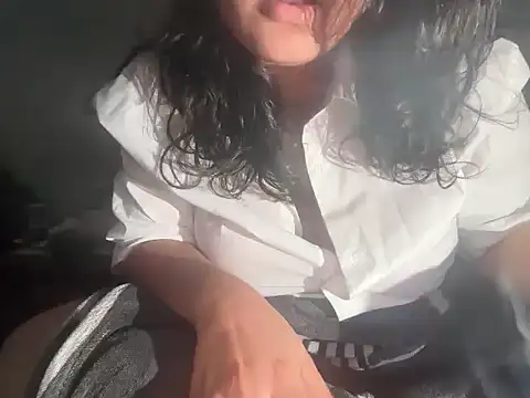 Snapshot of hugeindiantitties chatting on February 20, 2026, 6:10 am hugeindiantitties online show from February 20, 2026, 6:10 am