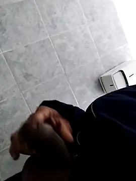 Hachi28 online show from April 2, 2026, 12:34 pm