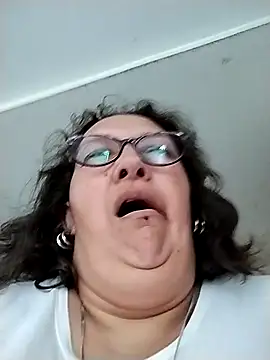  Saraqueen online show from March 11, 2026, 9:53 pm