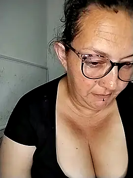  Saraqueen online show from March 14, 2026, 4:40 am