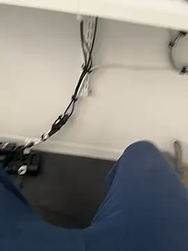 awesomemilkss online show from March 16, 2026, 7:05 pm