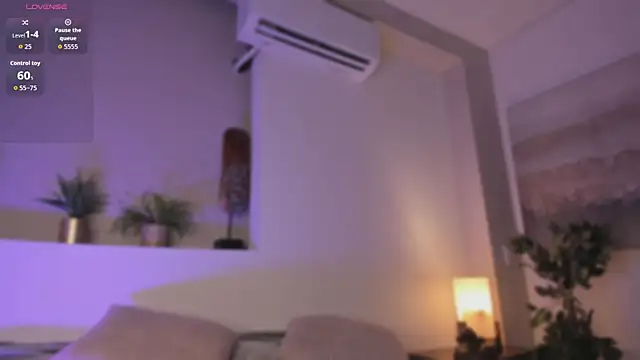 Snapshot of _victoria_lee chatting on June 14, 2026, 12:39 pm victoria lee online show from June 14, 2026, 12:39 pm