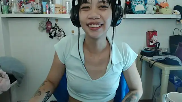 Snapshot of GloryKulikowski chatting on March 2, 2026, 7:15 am GloryKulikowski online show from March 2, 2026, 7:15 am