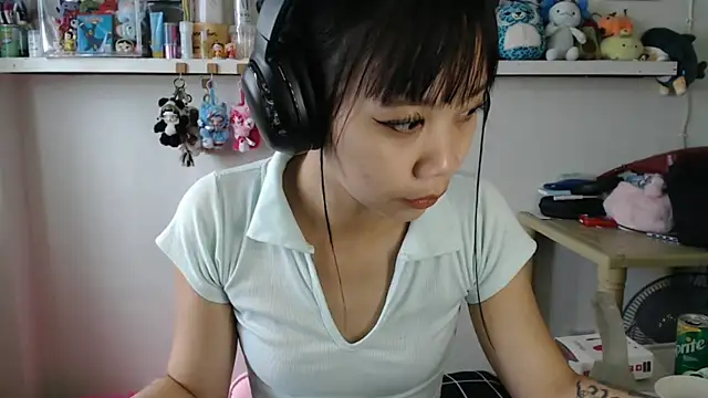 GloryKulikowski online show from March 10, 2026, 2:37 am